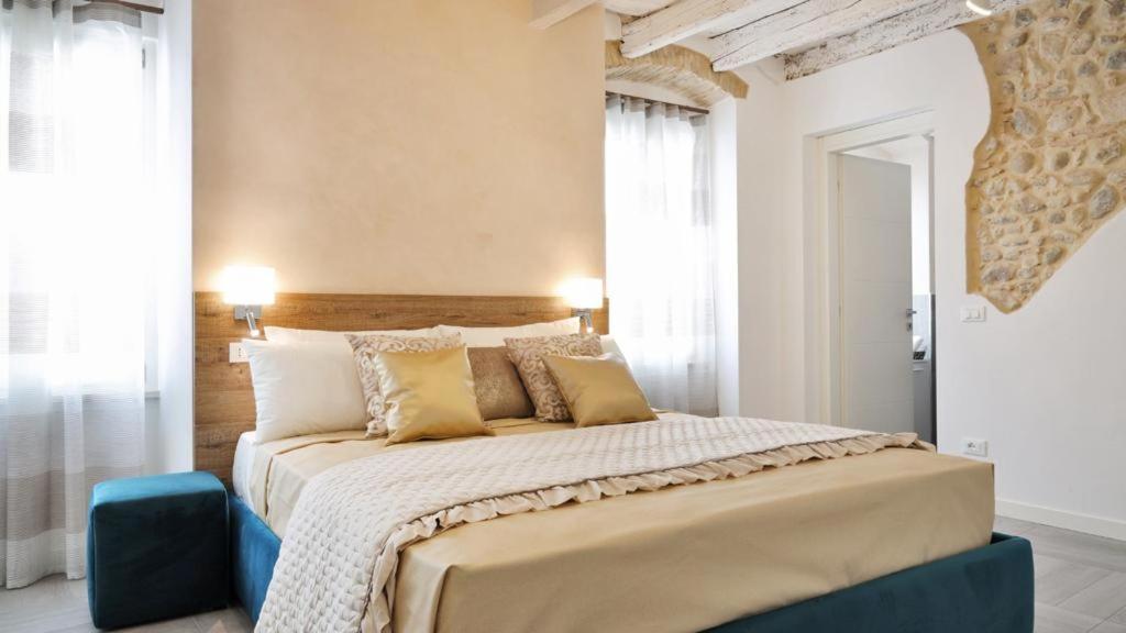 Ferienwohnung Dimora Di Charme Peschiera Del Garda Exterior foto