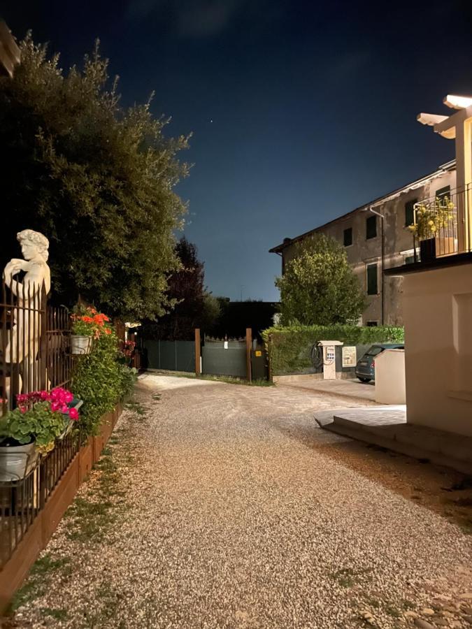 Ferienwohnung Dimora Di Charme Peschiera Del Garda Exterior foto