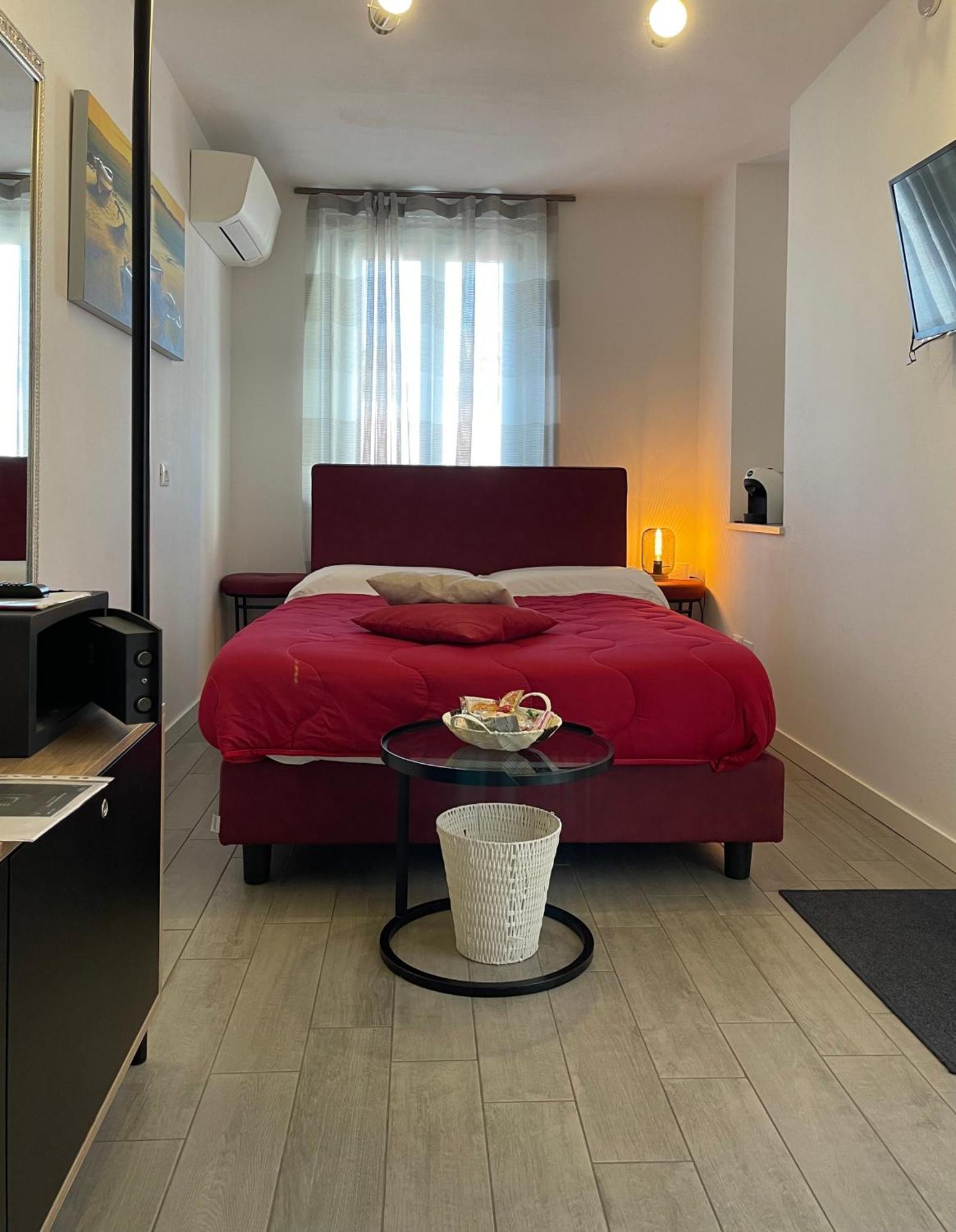 Ferienwohnung Dimora Di Charme Peschiera Del Garda Exterior foto